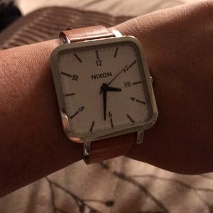 Nixon Ragnar 36 men / unisex watch